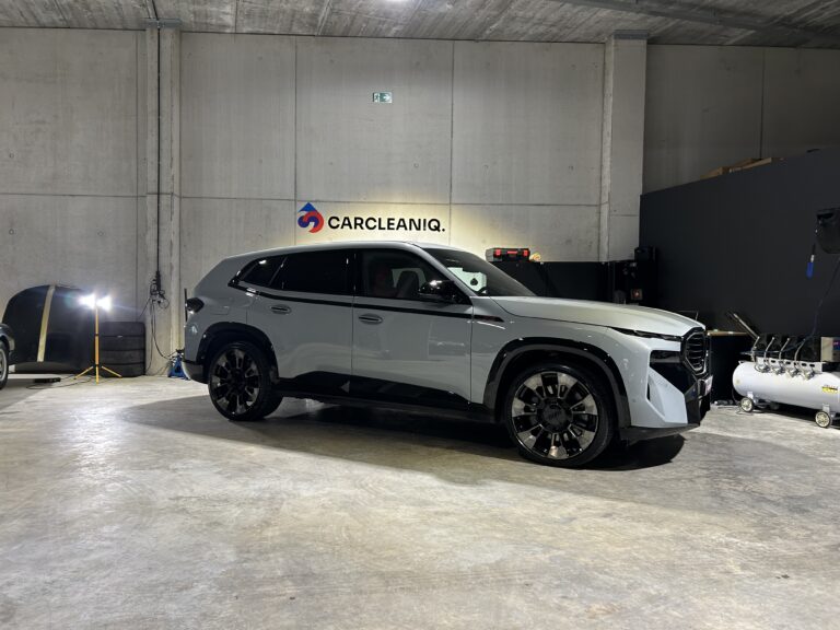 carcleaniq grijze bmw xm suv keramische coating garage