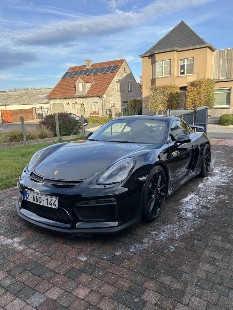 carcleaniq grijze porsche 911 voorkant buiten premium handwas